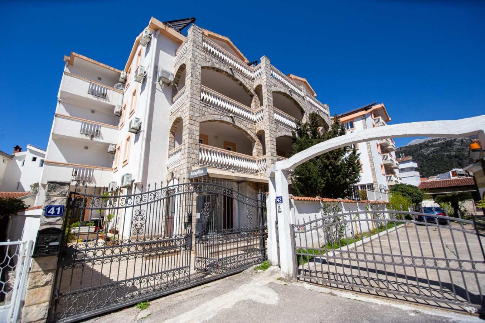 Apartmán Ipera Budva Exteriér fotografie